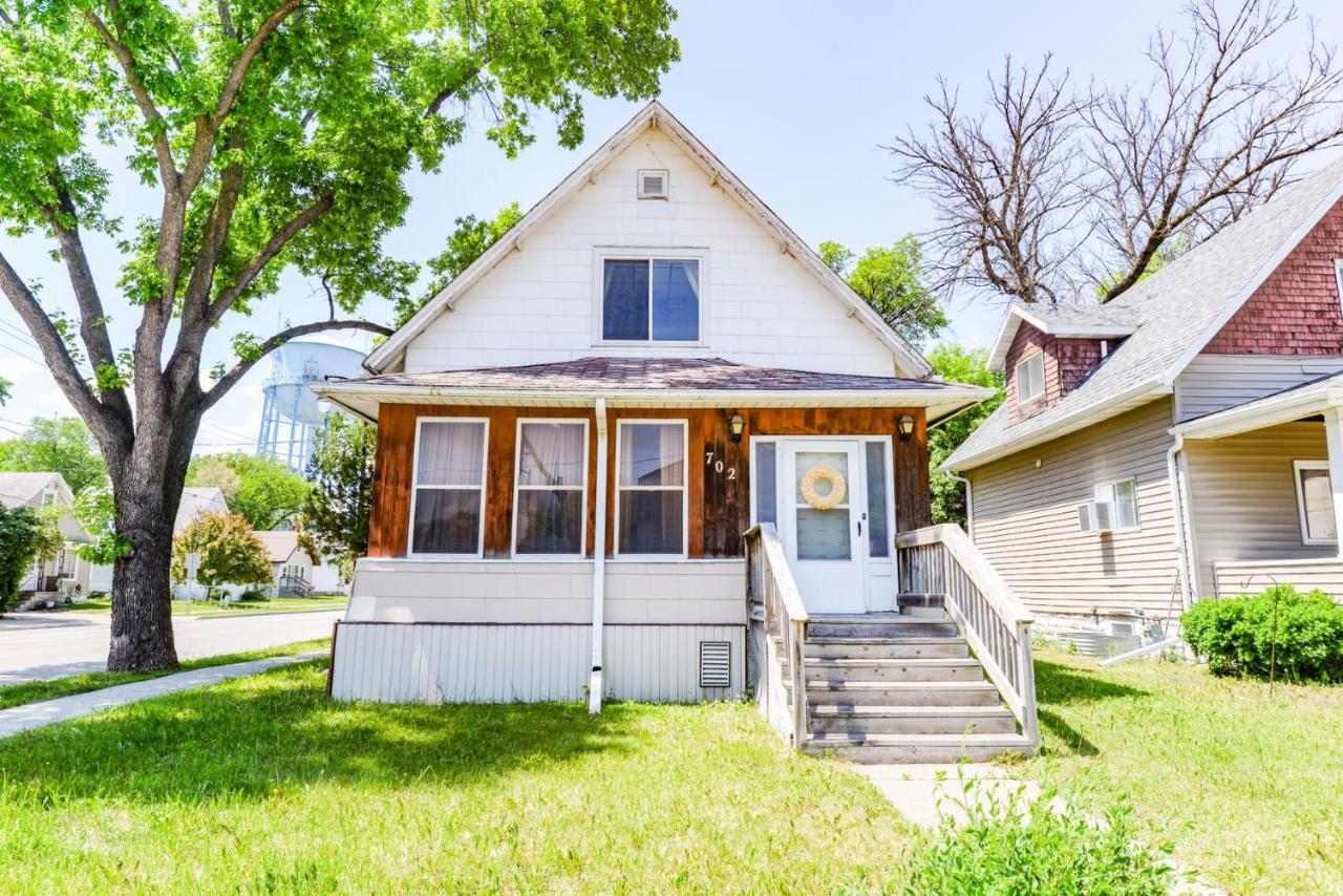 Villa Unique Two Story With A Vintage Flare Fargo Exterior foto